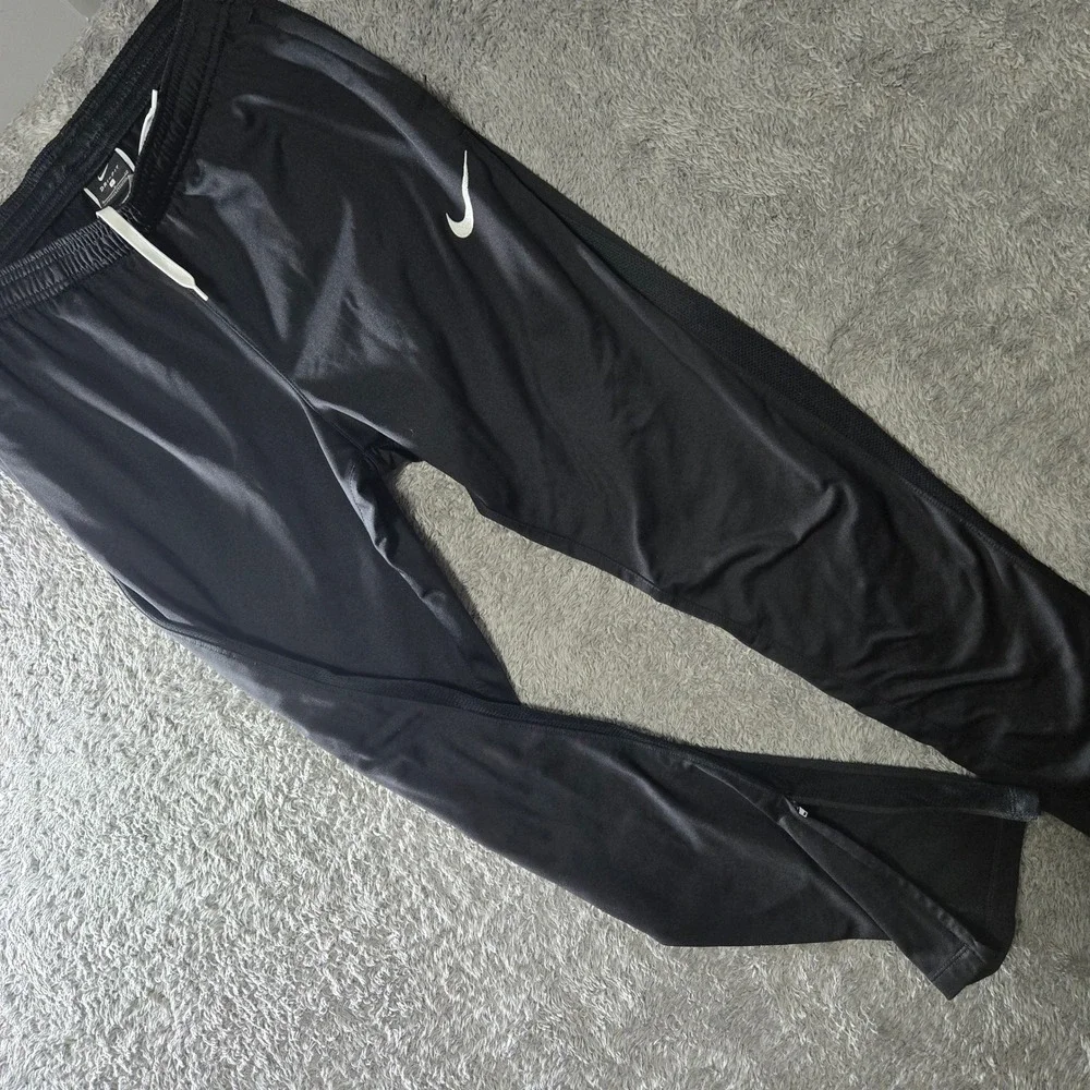 Nike Mens Dri-FIT Academy Training Pants Black Mesh Tapered Joggers Small